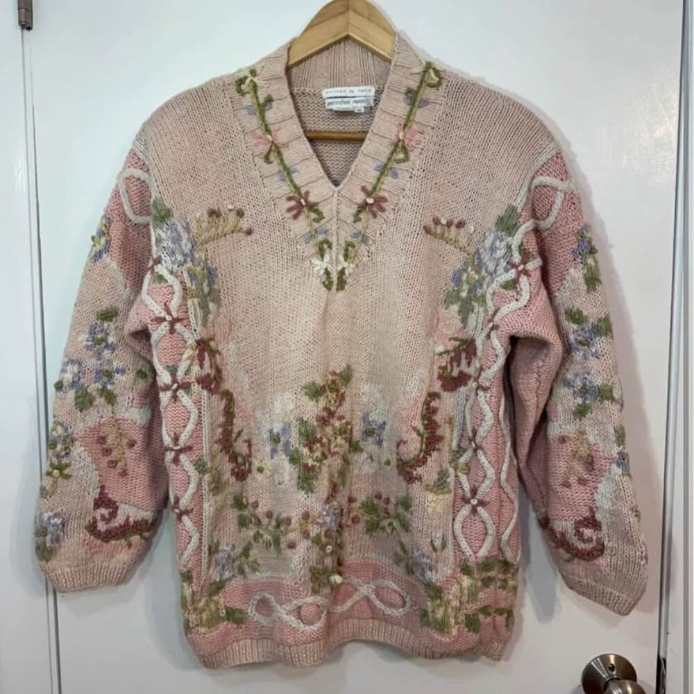 Vintage 90’s knitted by hand women’s sweater size medium
